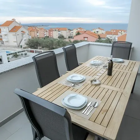 Apartments Tomana Novalja Exterior photo
