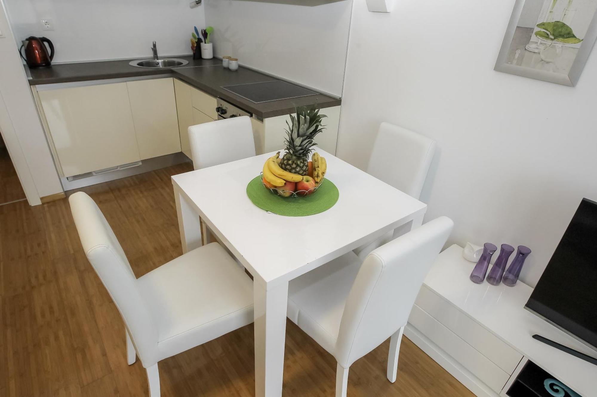 Apartment Tomana *